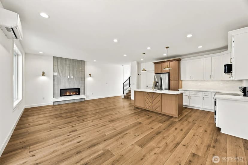 Property photo for 8823 121st Street Sw, Lakewood photo 7