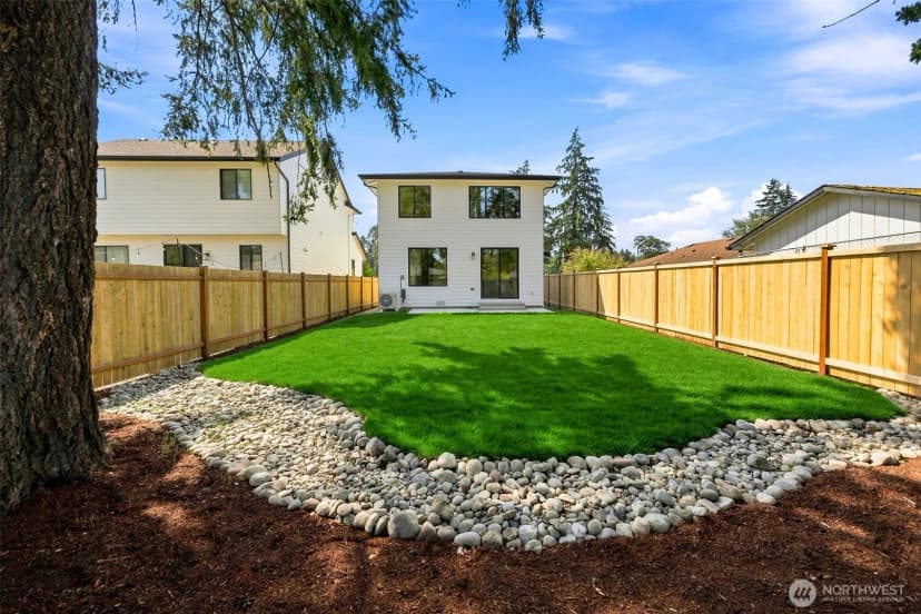 Property photo for 8823 121st Street Sw, Lakewood photo 32