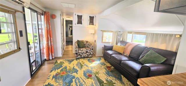 Property photo for 8818 Crescent Bar Road Nw #156, Quincy photo 3