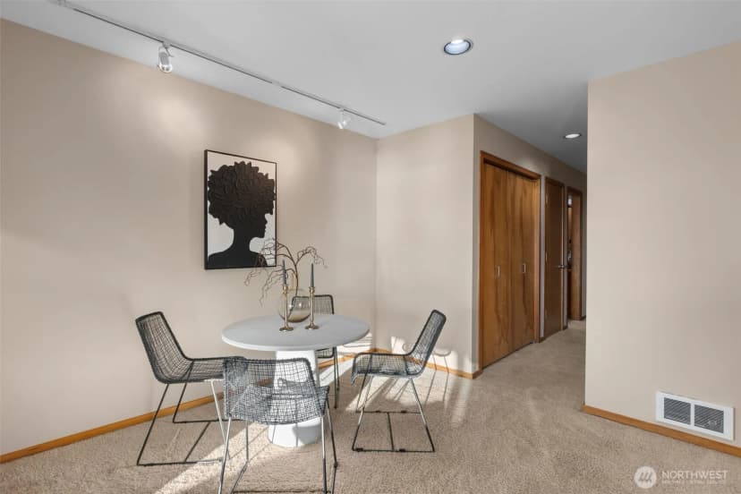Property photo for 3200 Alki Avenue Sw #301, Seattle photo 6