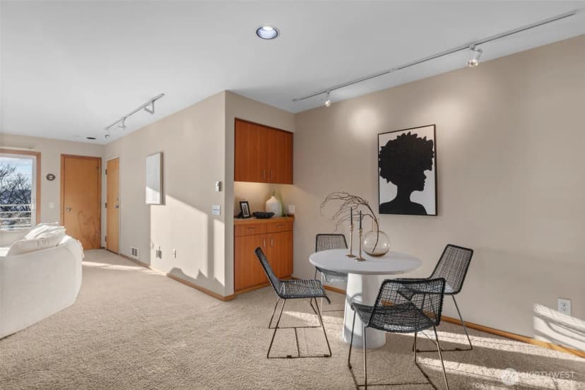 Property photo for 3200 Alki Avenue Sw #301, Seattle photo 7