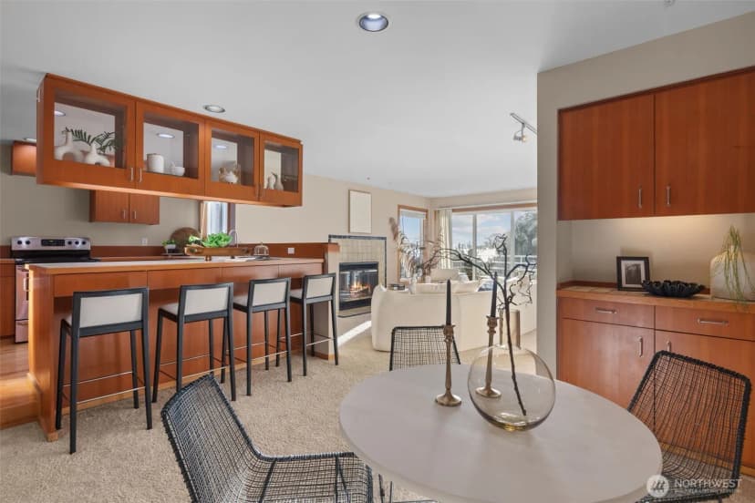 Property photo for 3200 Alki Avenue Sw #301, Seattle photo 8