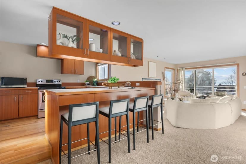 Property photo for 3200 Alki Avenue Sw #301, Seattle photo 10