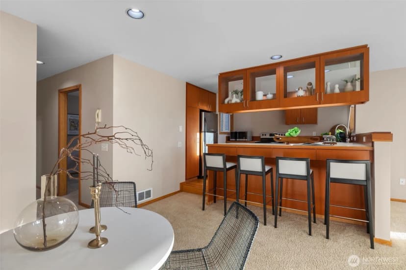 Property photo for 3200 Alki Avenue Sw #301, Seattle photo 9