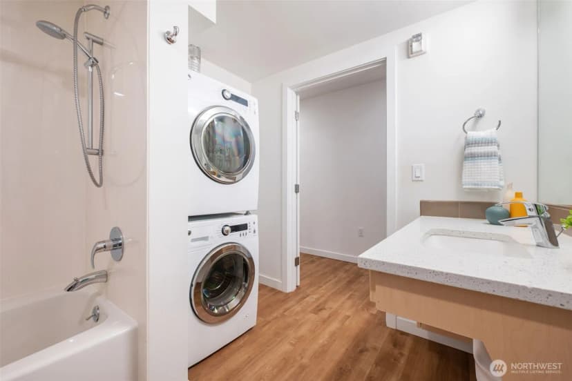 Property photo for 750 11th Avenue E #103, Seattle photo 16