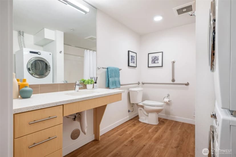 Property photo for 750 11th Avenue E #103, Seattle photo 15