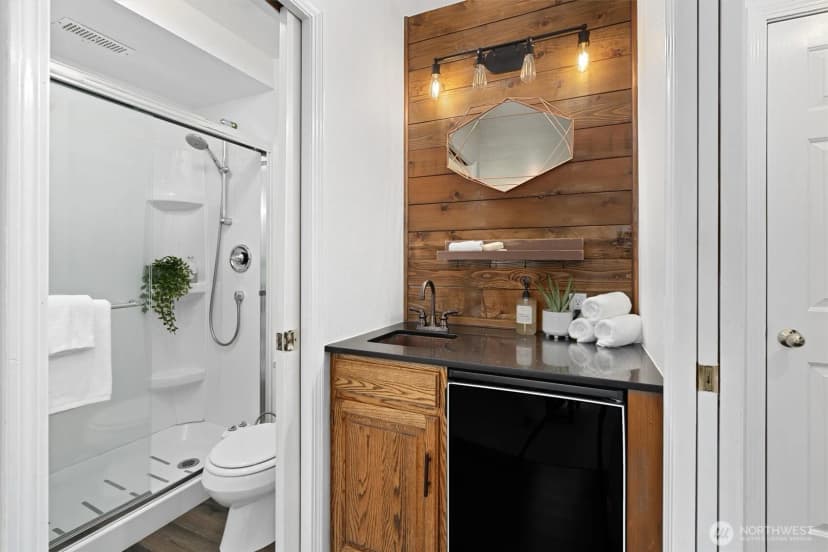 Property photo for 3802 25th Avenue W #4g, Seattle photo 21