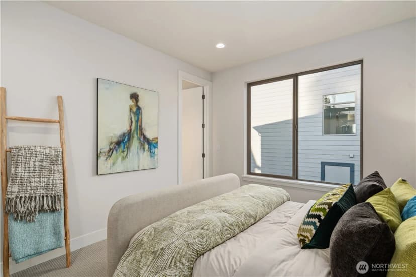 Property photo for 8229 Ne 128th Street, Kirkland photo 18