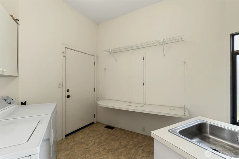 Property photo for 916 Skyline Place, Wenatchee photo 34