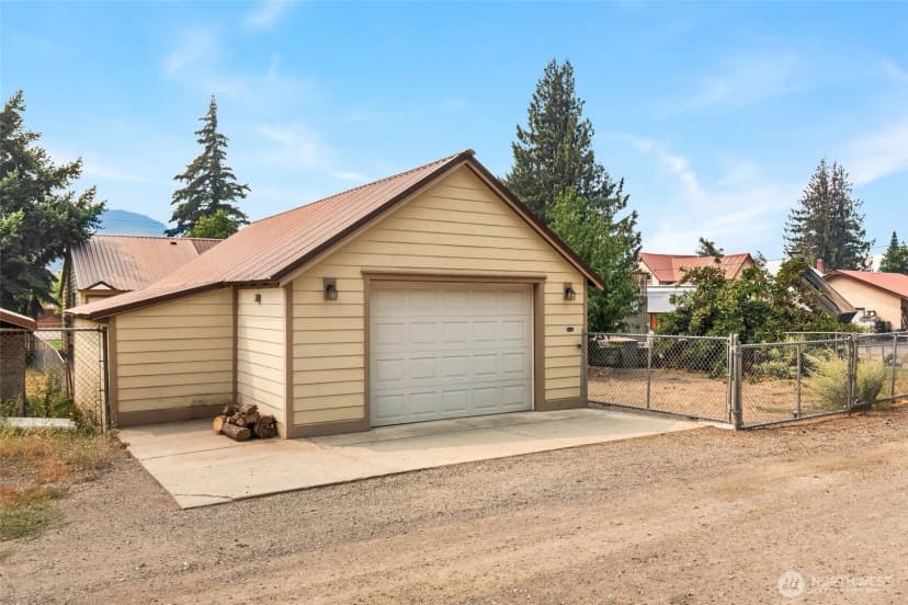 Property photo for 403 E 3rd Street, Cle Elum photo 29