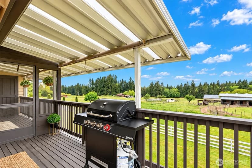 Property photo for 14110 Glenwood Road Sw, Port Orchard photo 12