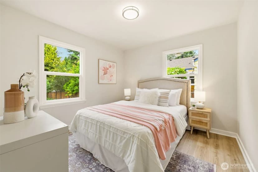 Property photo for 10713 15th Avenue Ne, Seattle photo 20