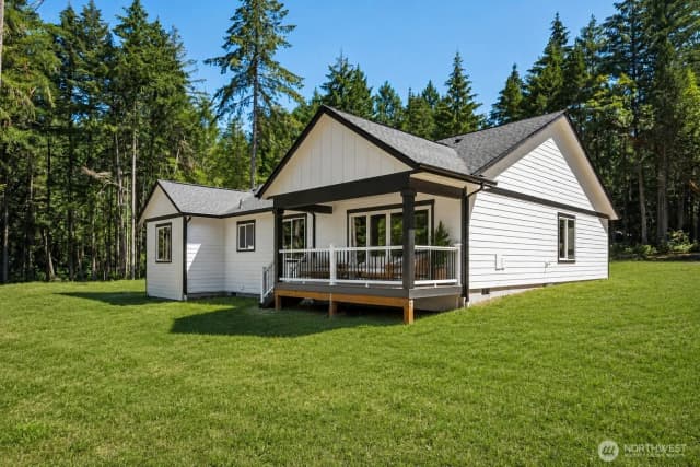 Property photo for 8918 127th Avenue Ct, Anderson Island photo 2