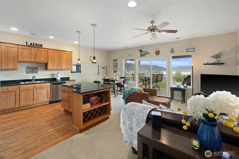 Property photo for 23154 Sunserra Loop Nw #b15, Quincy photo 2