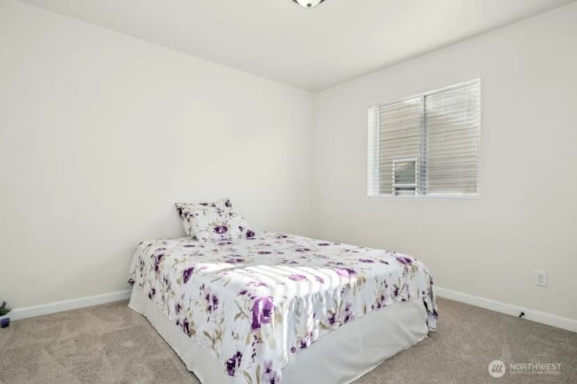 Property photo for 4915 Ne 5th Street, Renton photo 29