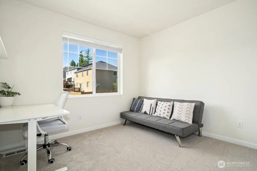 Property photo for 4915 Ne 5th Street, Renton photo 21