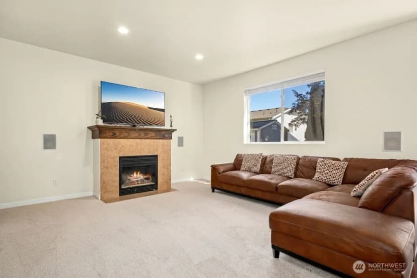Property photo for 4915 Ne 5th Street, Renton photo 7