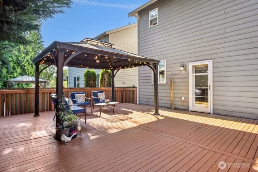 Property photo for 4915 Ne 5th Street, Renton photo 35
