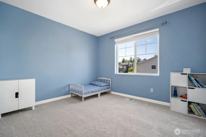 Property photo for 4915 Ne 5th Street, Renton photo 31