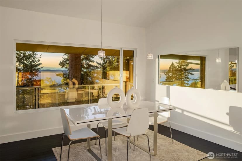 Property photo for 15733 25th Avenue Sw, Burien photo 17