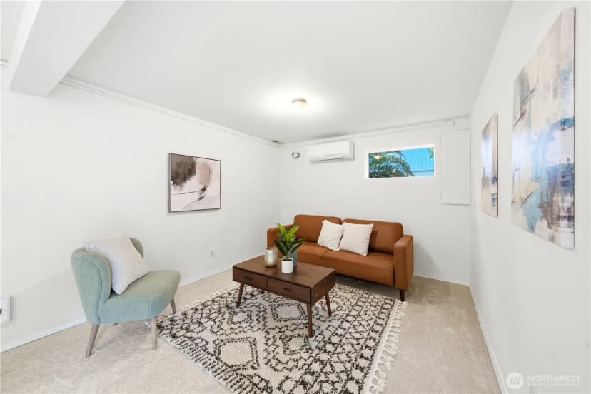 Property photo for 11526 3rd Avenue Ne, Seattle photo 28
