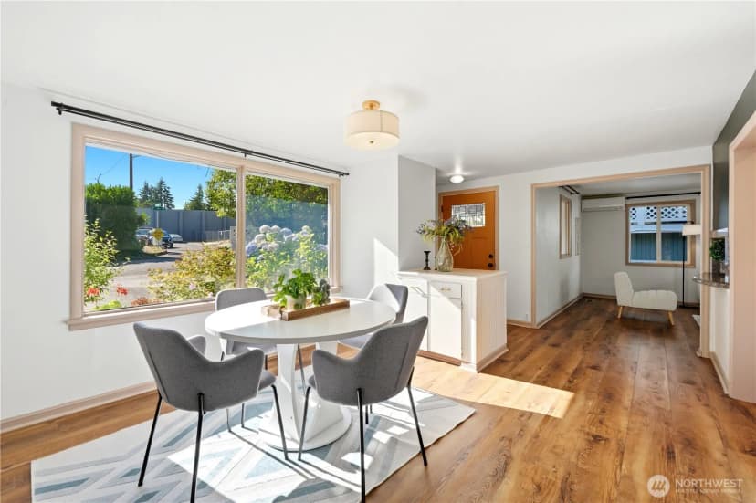 Property photo for 11526 3rd Avenue Ne, Seattle photo 11