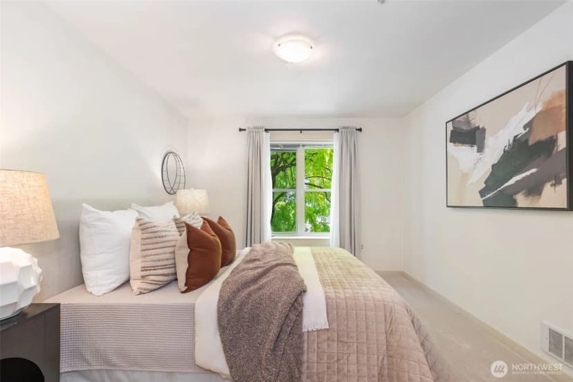 Property photo for 1909 10th Avenue W #206, Seattle photo 21