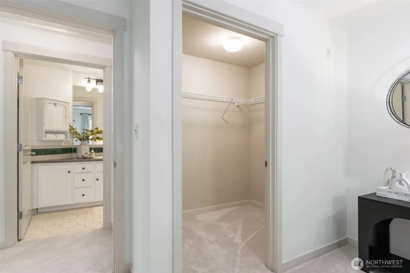 Property photo for 1909 10th Avenue W #206, Seattle photo 23