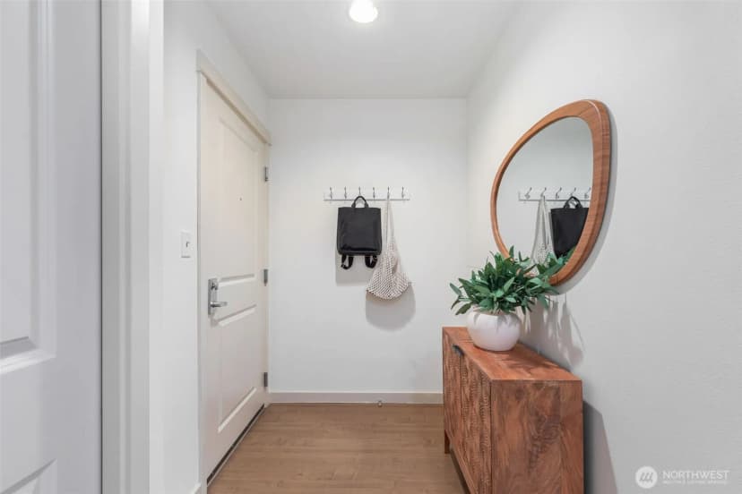 Property photo for 1909 10th Avenue W #206, Seattle photo 7