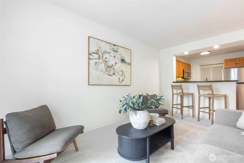 Property photo for 1909 10th Avenue W #206, Seattle photo 16