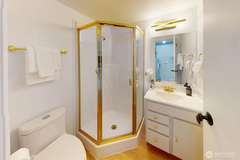 Property photo for 8012 Ne 128th Street, Kirkland photo 25