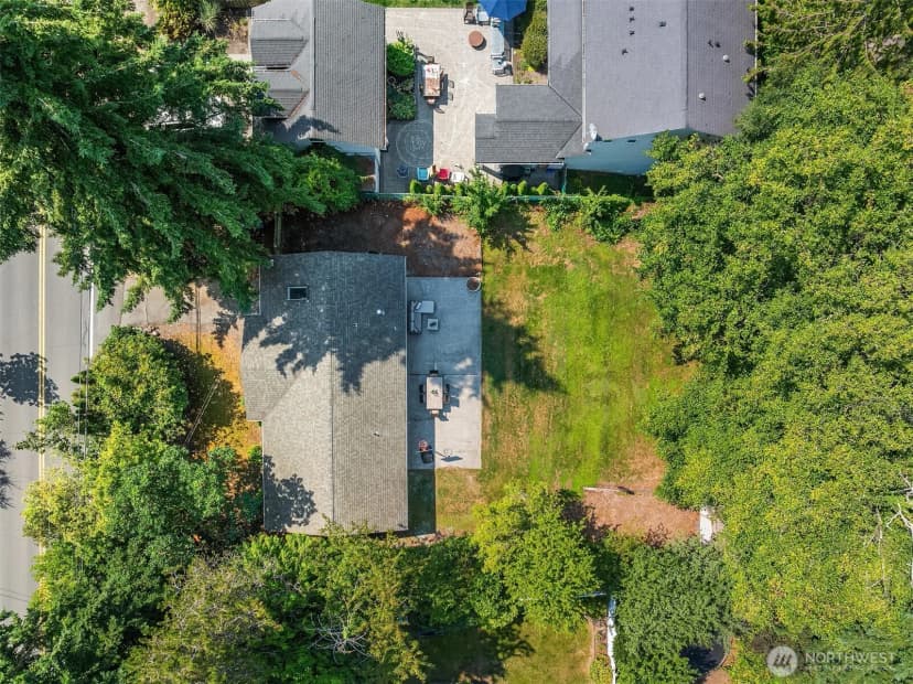 Property photo for 8012 Ne 128th Street, Kirkland photo 40