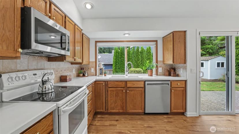 Property photo for 23900 Se 42nd Place, Sammamish photo 10