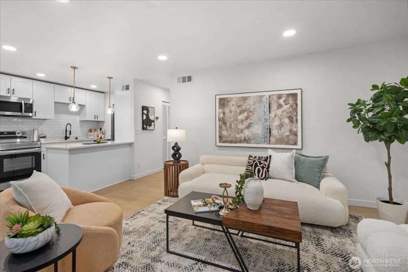 Property photo for 11637 100th Avenue Ne #2c, Kirkland photo 7