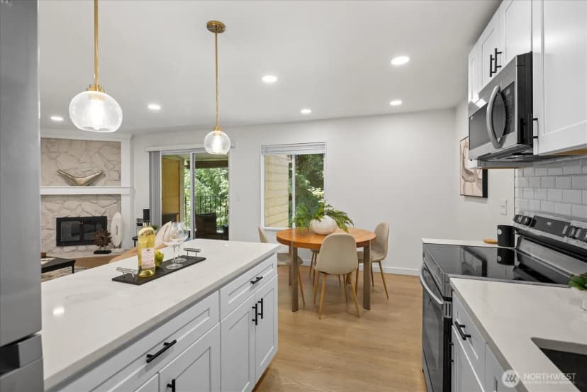 Property photo for 11637 100th Avenue Ne #2c, Kirkland photo 11