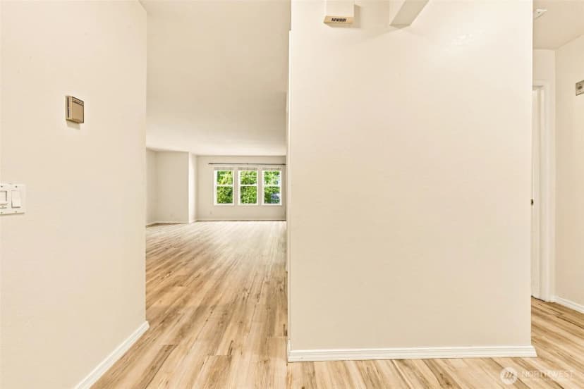 Property photo for 3941 226th Place Se #310, Issaquah photo 6