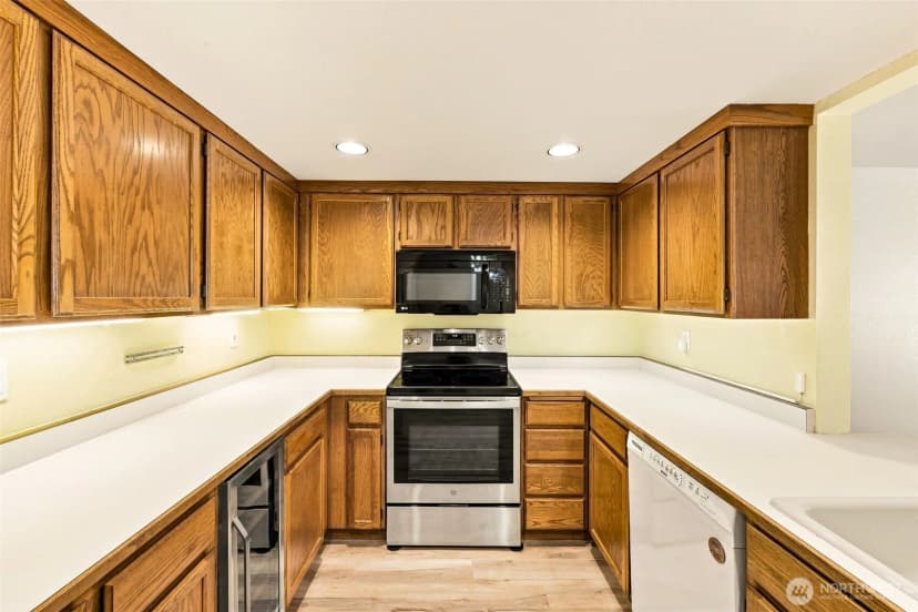 Property photo for 3941 226th Place Se #310, Issaquah photo 16