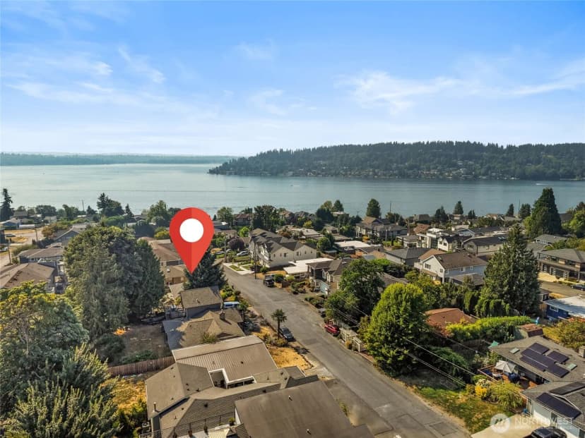 Property photo for 1013 N 33rd Place, Renton photo 30