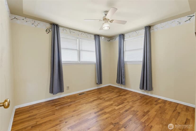 Property photo for 1013 N 33rd Place, Renton photo 13