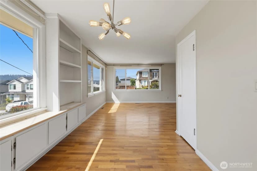 Property photo for 1013 N 33rd Place, Renton photo 10