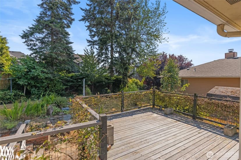 Property photo for 1013 N 33rd Place, Renton photo 24
