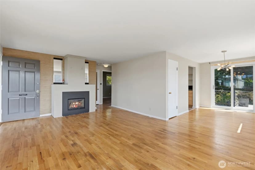 Property photo for 1013 N 33rd Place, Renton photo 8
