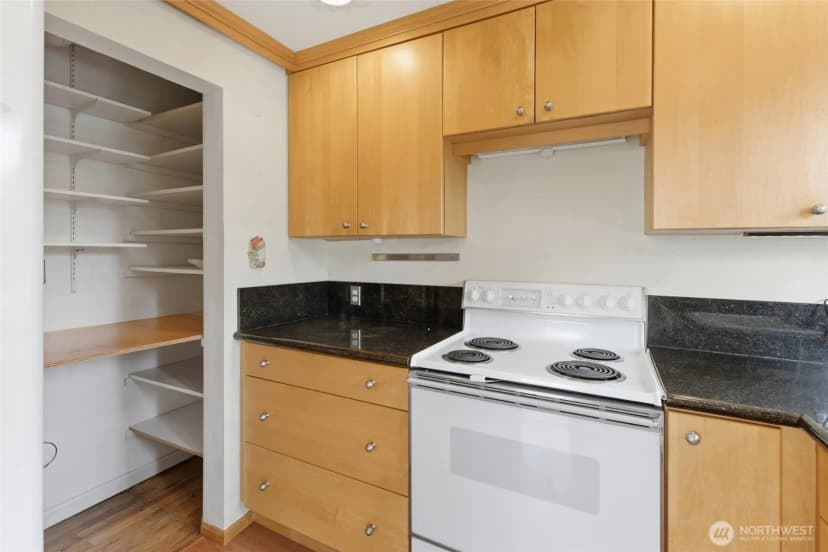 Property photo for 1013 N 33rd Place, Renton photo 12