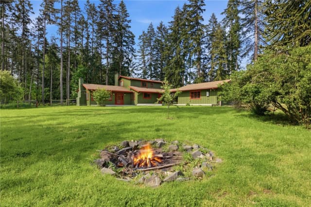 Property photo for 13013 224th Street E, Graham