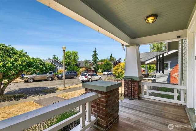 Property photo for 1107 N Anderson Street, Tacoma photo 2