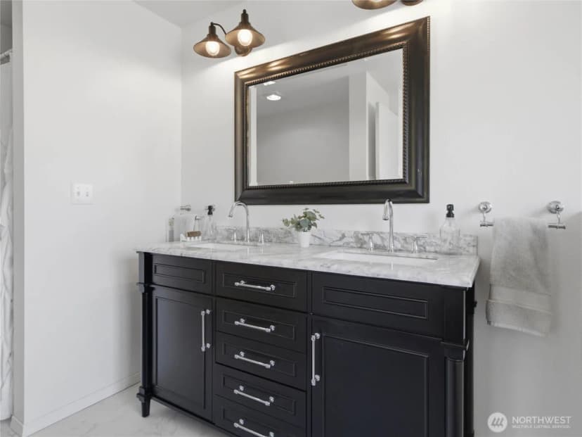 Property photo for 35401 S 40th Avenue, Roy photo 22