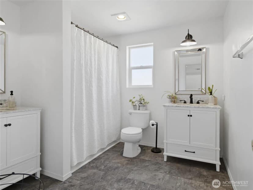 Property photo for 35401 S 40th Avenue, Roy photo 29