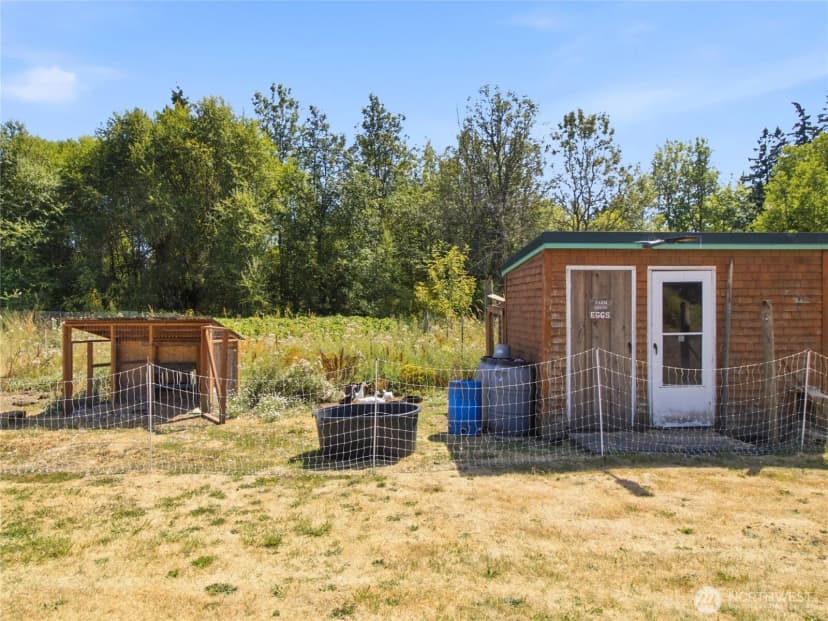 Property photo for 35401 S 40th Avenue, Roy photo 35
