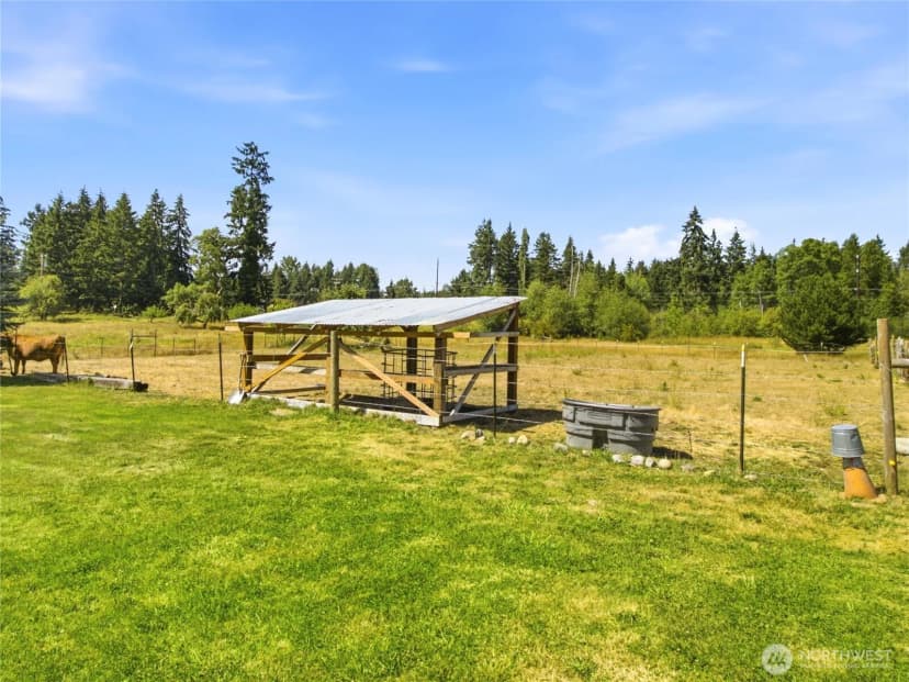 Property photo for 35401 S 40th Avenue, Roy photo 33