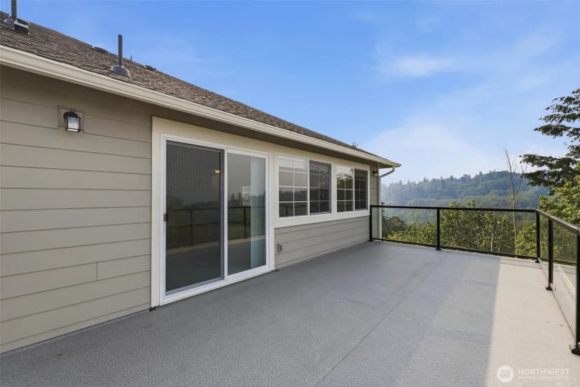 Property photo for 2101 Se 2nd Place, Renton photo 25